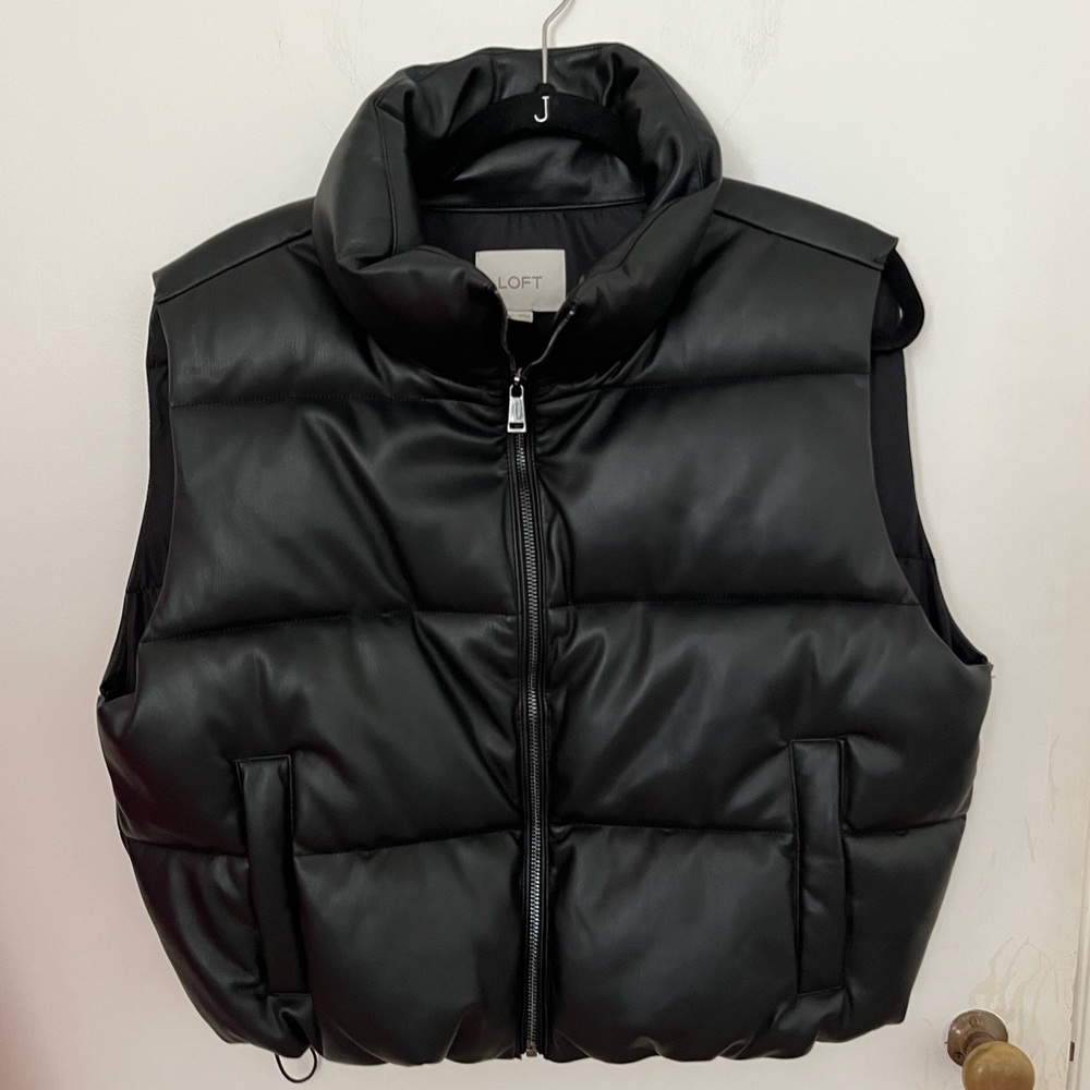 NWOT Loft Faux Leather Puffer Vest Size L